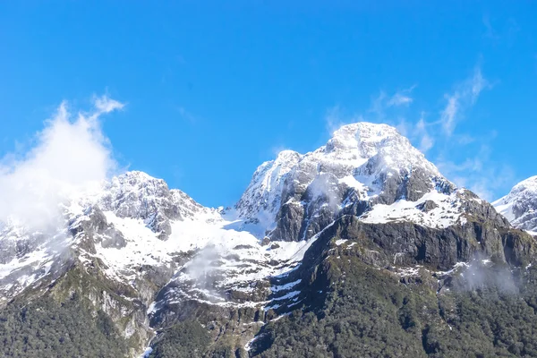 山上覆盖着雪 南阿尔卑斯山 新西兰 — 图库照片