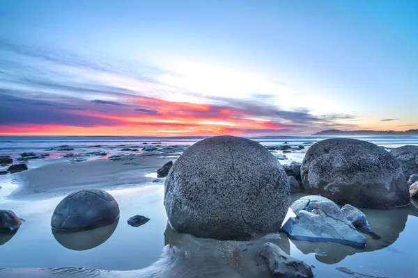 Big Stone Moeraki Boulder New Zealand — Zdjęcie stockowe