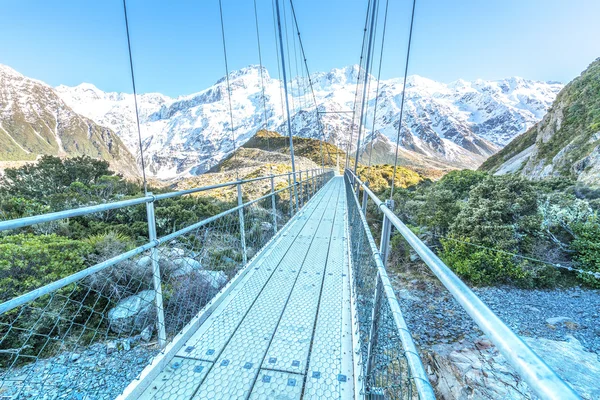 Hängbro till mount cook — Stockfoto