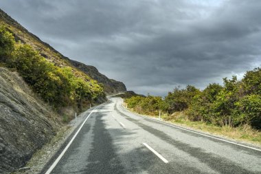 Yol boyunca göl Wakatipu, Queenstown, Yeni Zelanda
