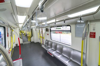 Kuala Lumpur, Malezya - 20 Ağustos 2016: Mass Rapid Transit, Kuala Lumpur, Malezya'daki demiryolu sisteminin ana bileşenini oluşturan hızlı bir geçiş sistemidir..