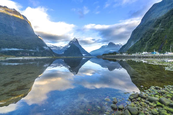 Mirror Lakes Lungo Strada Milford Sound Nuova Zelanda — Foto Stock
