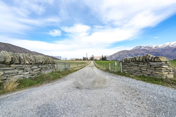 Carretera Rural Con Concepto Viaje — Foto de Stock