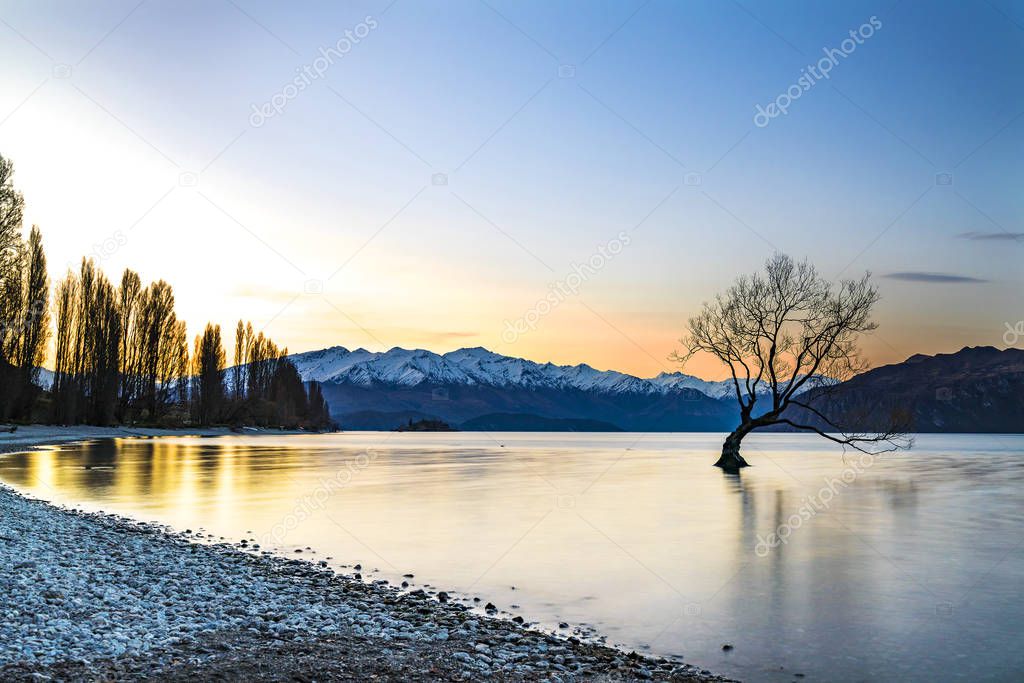Sunset from Wanaka Lake, New Zealand