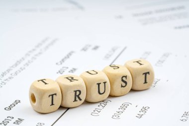 Ahşap mektup küp. İş kavramı.