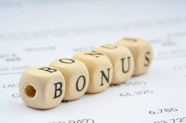 Ahşap mektup küp. İş kavramı.