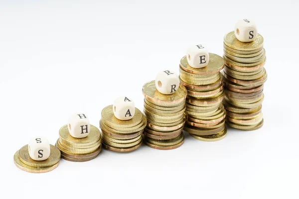 Gelbe Münzen Stapeln Sich Mit Finanzierungskonzept — Stockfoto