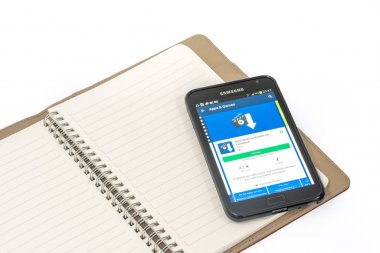 Kuala Lumpur, Malezya - 9 Şubat 2017: Akıllı telefonda Android uygulamaları.