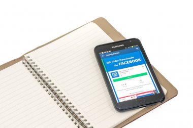 Kuala Lumpur, Malezya - 9 Şubat 2017: Akıllı telefonda Android uygulamaları.