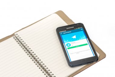 Kuala Lumpur, Malezya - 9 Şubat 2017: Akıllı telefonda Android uygulamaları.