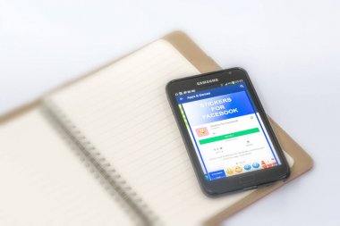 Kuala Lumpur, Malezya - 9 Şubat 2017: Akıllı telefonda Android uygulamaları.