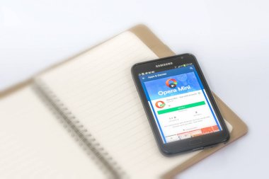 Kuala Lumpur, Malezya - 9 Şubat 2017: Akıllı telefonda Android uygulamaları.