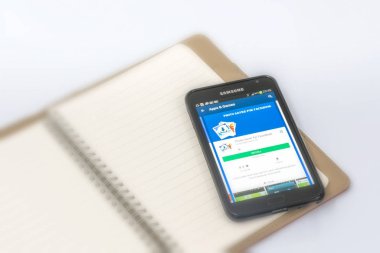 Kuala Lumpur, Malezya - 9 Şubat 2017: Akıllı telefonda Android uygulamaları.