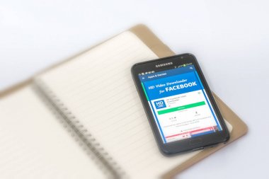 Kuala Lumpur, Malezya - 9 Şubat 2017: Akıllı telefonda Android uygulamaları.