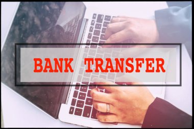 El ve metin, havale antika arka plan ile. Teknoloji kavramı.