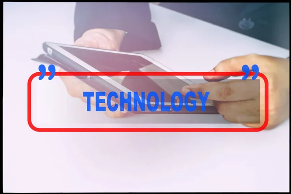 Technologie-Textkonzept. — Stockfoto