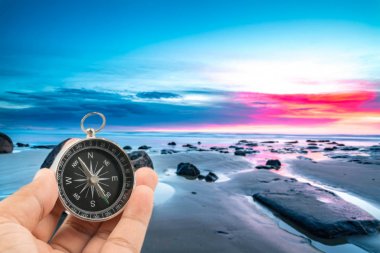 Arka plan bulanıklık doğal pusula. Seyahat kavramı. 