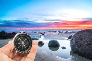 Arka plan bulanıklık doğal pusula. Seyahat kavramı. 