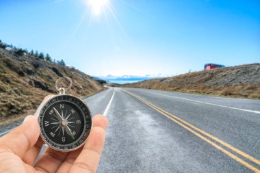 Arka plan bulanıklık doğal pusula. Seyahat kavramı. 