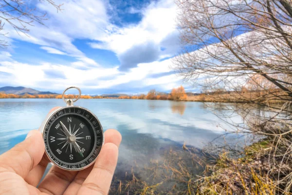 Kompas Meer Met Reflectie — Stockfoto