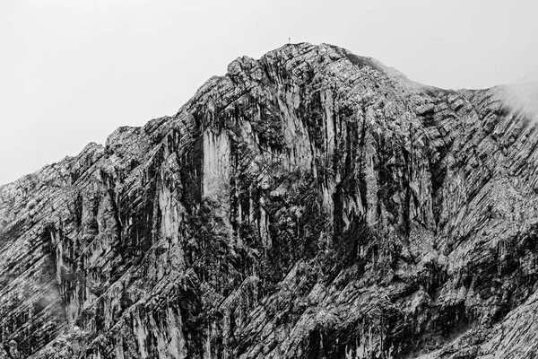 Textura de montaña en blanco y negro — Foto de Stock