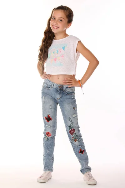 Bella Bruna Felice Giovane Ragazza Adolescente Jeans Blu Una Pancia — Foto Stock