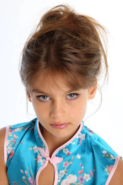 Primer Plano Retrato Una Hermosa Chica Vestido Azul Asiático Niño — Foto de Stock