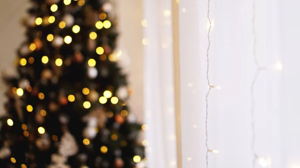 Weihnachtsschmuck, Weihnachtsbaum, Geschenke, Neujahr — Stockfoto
