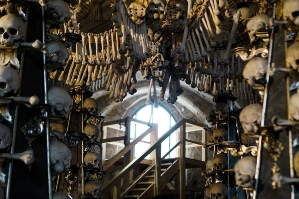 Czech Republic. Kutna Hora. Skulls and bones in the ossuary — 스톡 사진