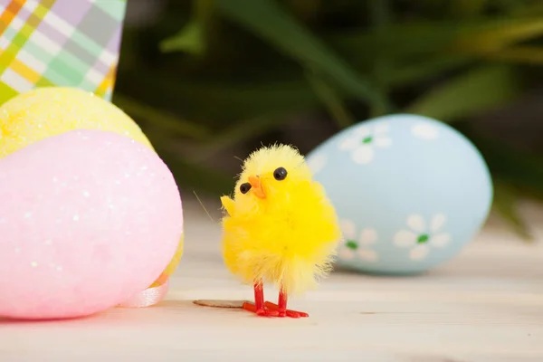 彩色的复活节鸡蛋背景 — 图库照片