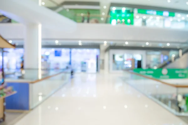 Klant winkelen bij warenhuis met bokeh licht. — Stockfoto