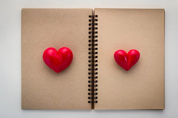 blank recycle paper with heart objects