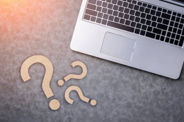 Gri deri arka plan boş boşaltmak f klavyede dizüstü bilgisayar