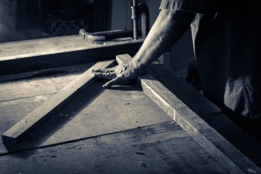 el sanatları araçları ve inşaat alanında ham ahşap Ahşap Atölyesi