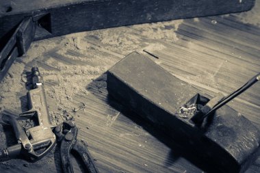 el sanatları araçları ve inşaat alanında ham ahşap Ahşap Atölyesi