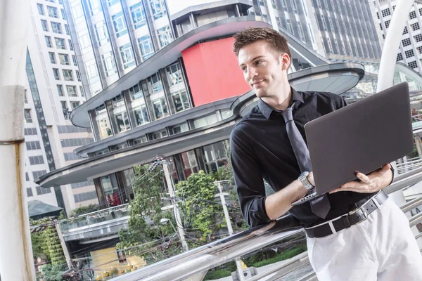 Caucasian Businessman Use Notebook Computer Outdoor — Stock Photo, Image