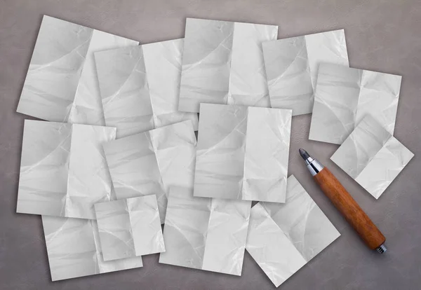 Ceruza Fehér Jegyzet Papír Szürke Háttér Kreativitás Ötletek Koncepció — Stock Fotó