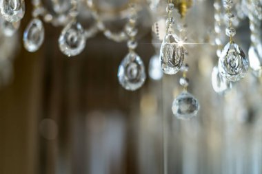 Bulanık ve bulanık kristal chadelier parlak parlak parlak soyut arkaplan