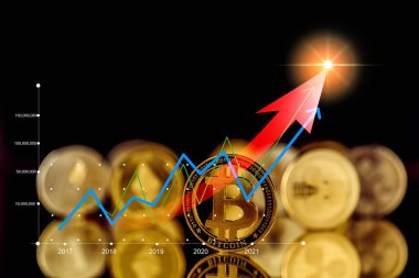 blok zinciri kripto iş stratejisi fikirleri kavramı yansıma tabanı koyu renk tonu ve sanal finansal grafik konsepti üzerinde bozuk para bit