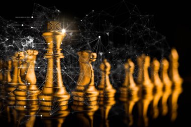 Strateji fikirleri konsepti iş dünyası fütüristik grafik simgesi ve altın satranç tahtası oyunu siyah koton ton