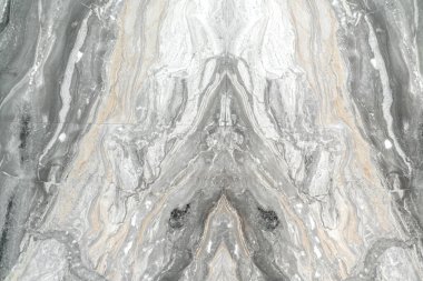 Kitap doğal mermer desen arkaplanıyla eşleşiyor