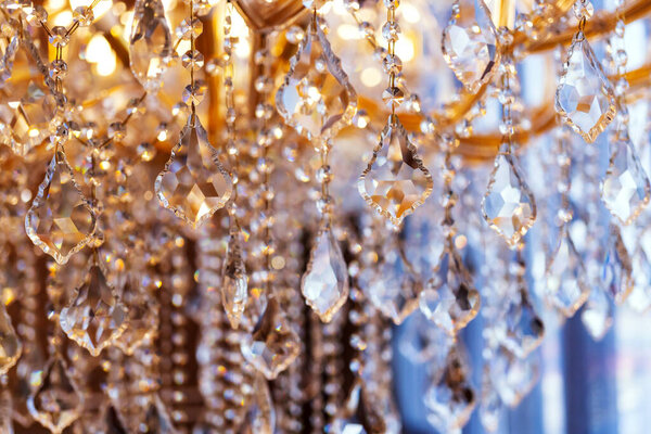 размытие и смещение фокуса;
