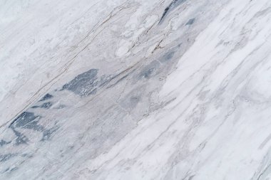 Doğal beyaz çizgi desenli mermer dokusu arkaplanı