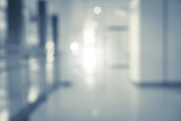 病院や診療所の画像で廊下の背景をぼかす — ストック写真