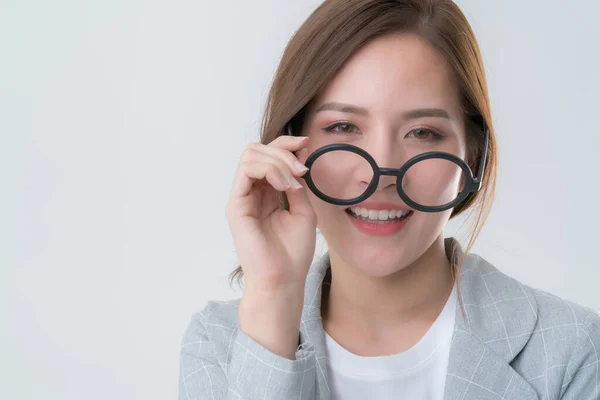 Bonito Atraente Asiático Óculos Mulher Criativo Carreira Sorriso Olho Contato — Fotografia de Stock