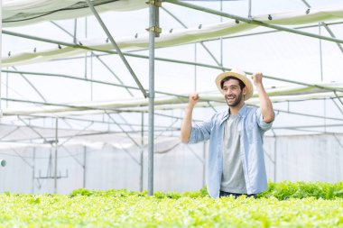 Akıllı Kafkas sahibi küçük işletme yeşil ev hidroponik araştırılabilir çiftlik işçisi başarı için portatif hedefini yükselt