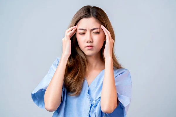 Hasta Asyalı Kadın Eli Kötü Baş Ağrısı Stres Ile Vücuduna — Stok fotoğraf