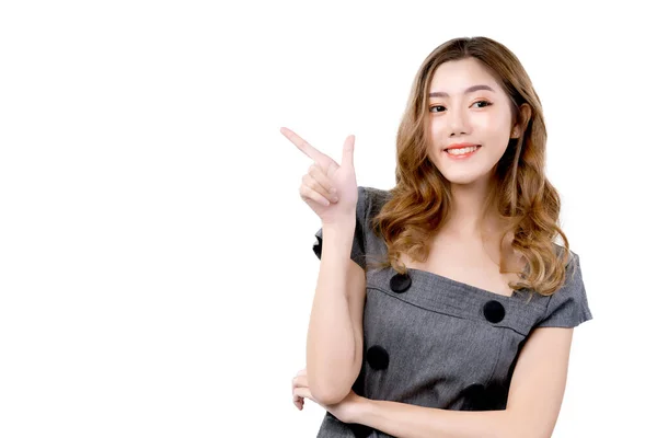 Inteligente Atraente Feminino Asiático Mão Gesto Ponto Para Copiar Sapce — Fotografia de Stock