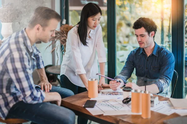 Concepto Ideas Lluvia Ideas Creatividad Con Taller Reuniones Partnet Negocios — Foto de Stock