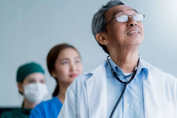 Kórházi Orvos Nővér Sikeres Csapatmunka Ázsiai Szakértő Személy Mosoly Boldog — Stock Fotó